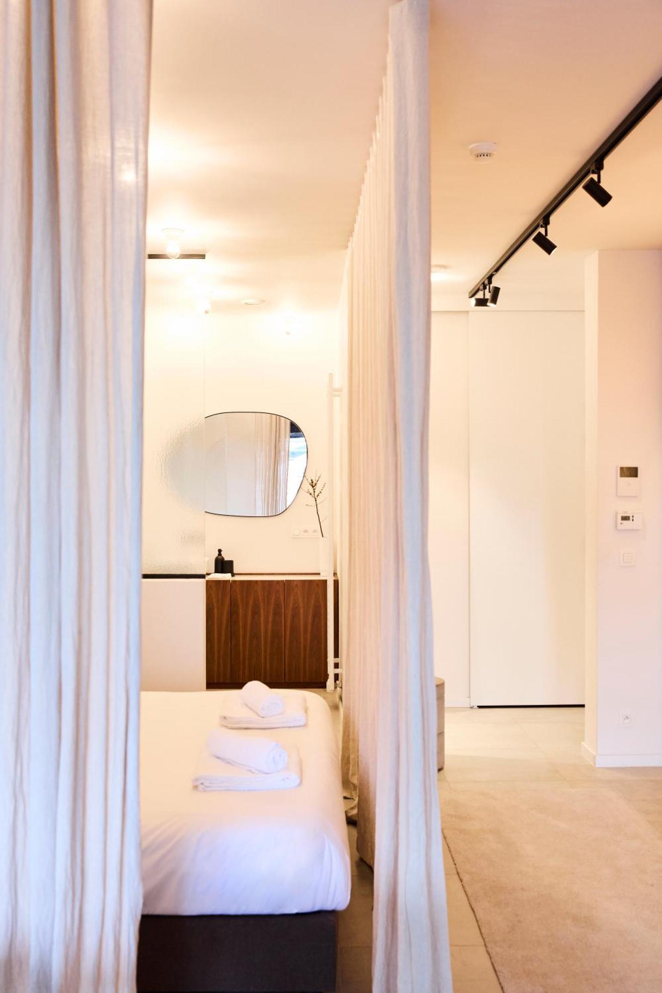 The Banker Antwerpen - Free Parking Apartment ภายนอก รูปภาพ